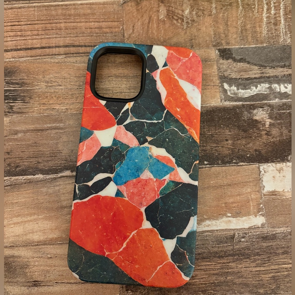 iphone 12 phone case - good shape